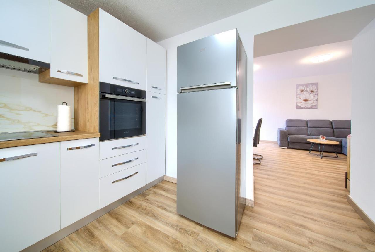 Apartment Mladen Krk Town Luaran gambar